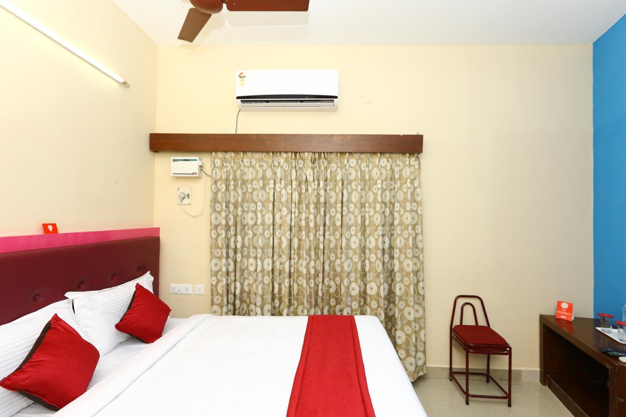 Oyo 8410 Rajeswari Tower Hotell Chennai Exteriör bild