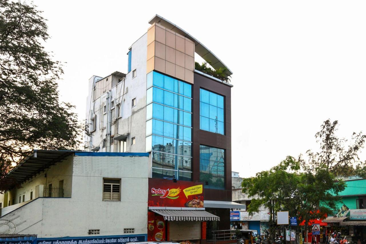 Oyo 8410 Rajeswari Tower Hotell Chennai Exteriör bild