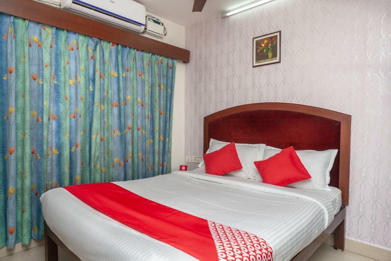 Oyo 8410 Rajeswari Tower Hotell Chennai Exteriör bild